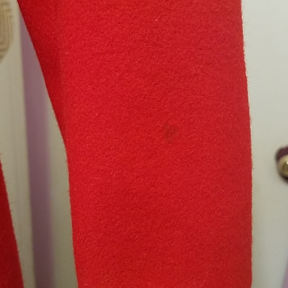 Red women's coat - Picture 3 of 7